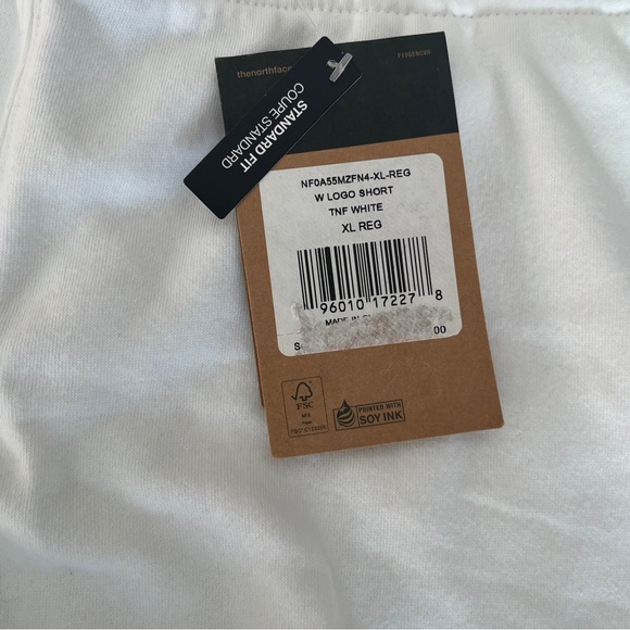 THE NORTH FACE Women's Half Dome Logo Fleece Short Size XL - Picture 11 of 11